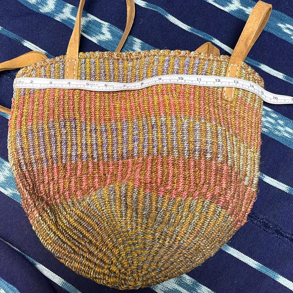Vintage Multicolor Woven Bag - Picture 2 of 5